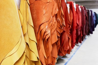 MOQ Explained: What 'Low Minimum Order' Really Means for Leather Wholesale